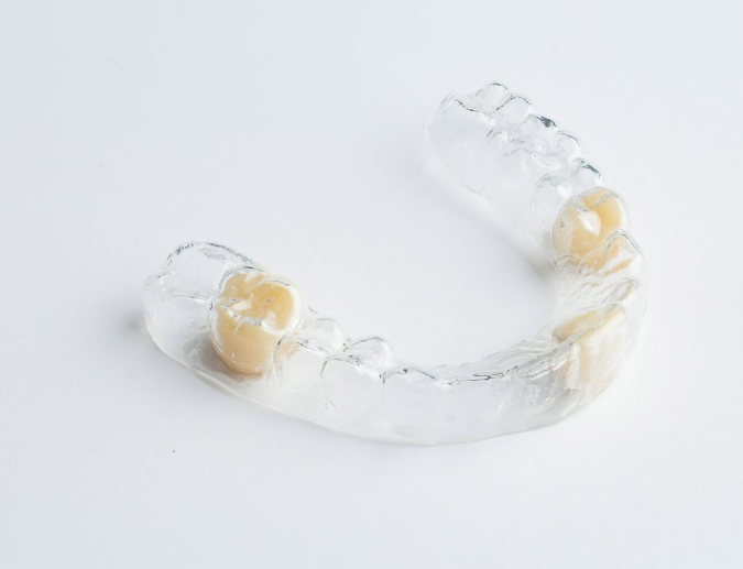 Essix partial denture retainer